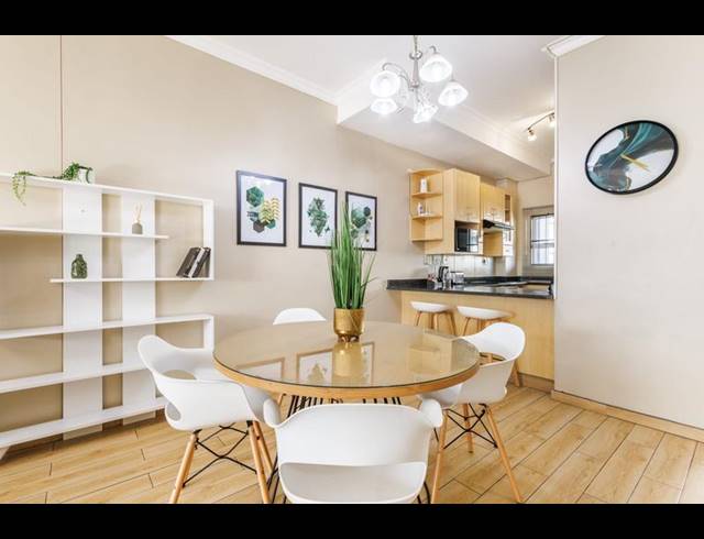 2 BEDROOM APARTMENT FOR SALE IN UMHLANGA RIDGE